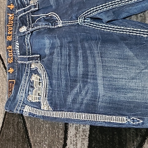 ROCK REVIVAL KAI EMBROIDERED SEQUINS ACID WASH BOOT-CUT DENIM JEAN - Picture 5 of 14